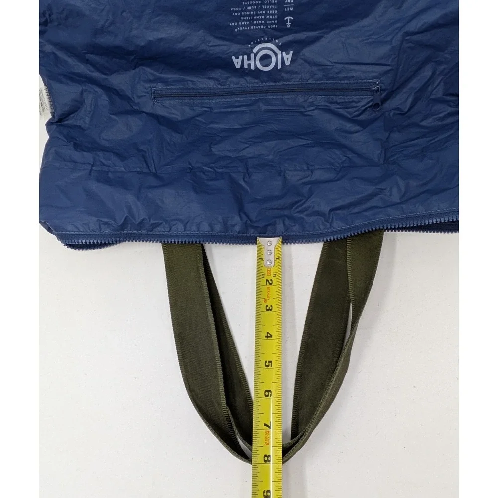 Aloha Collection He'e Arctic On Navy Day Tripper Tote Bag -*FLAWS READ*
